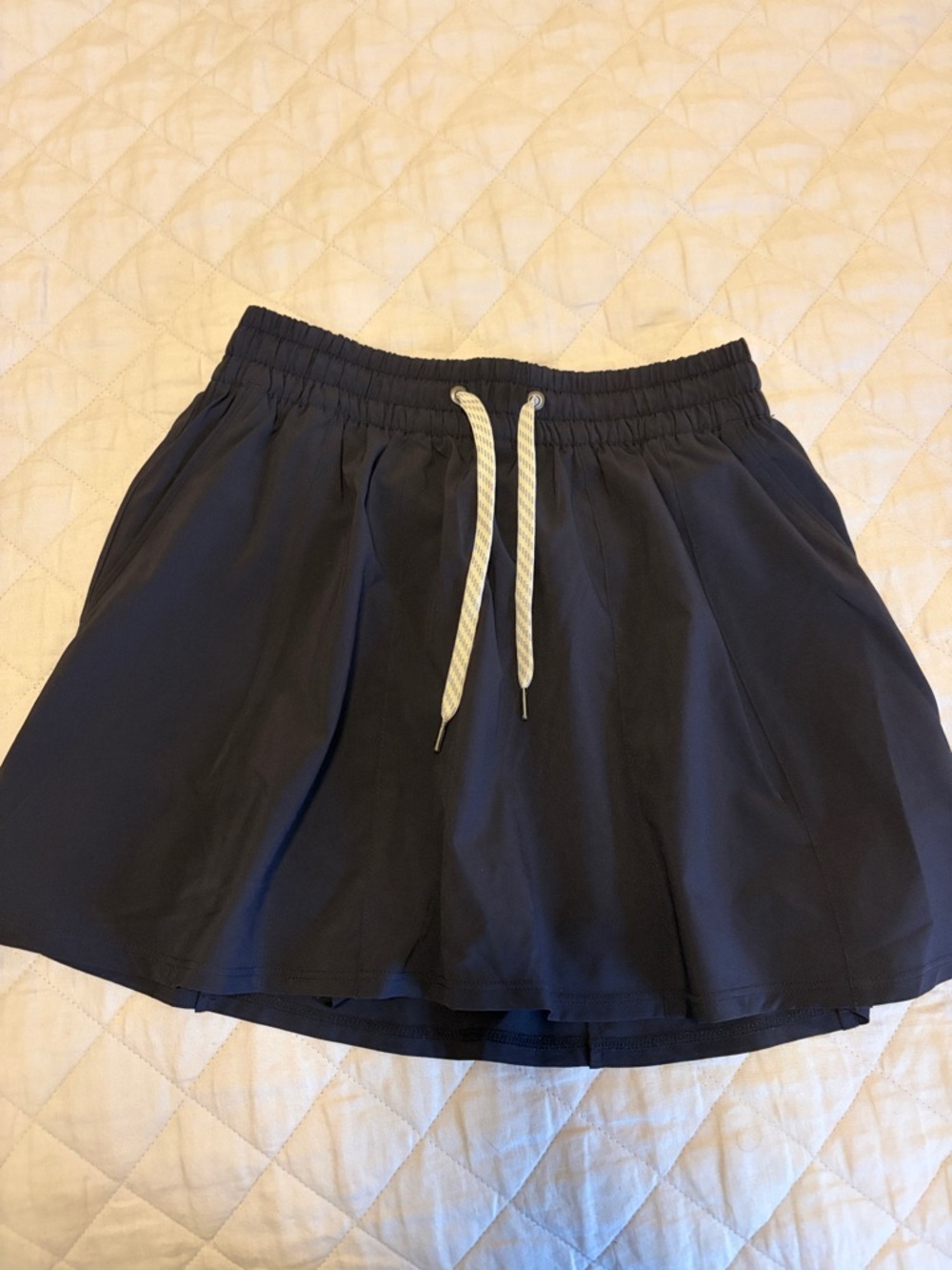Vuori athletic skirt